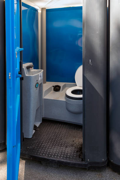 Best Portable restroom trailer rental  in Portland, MI